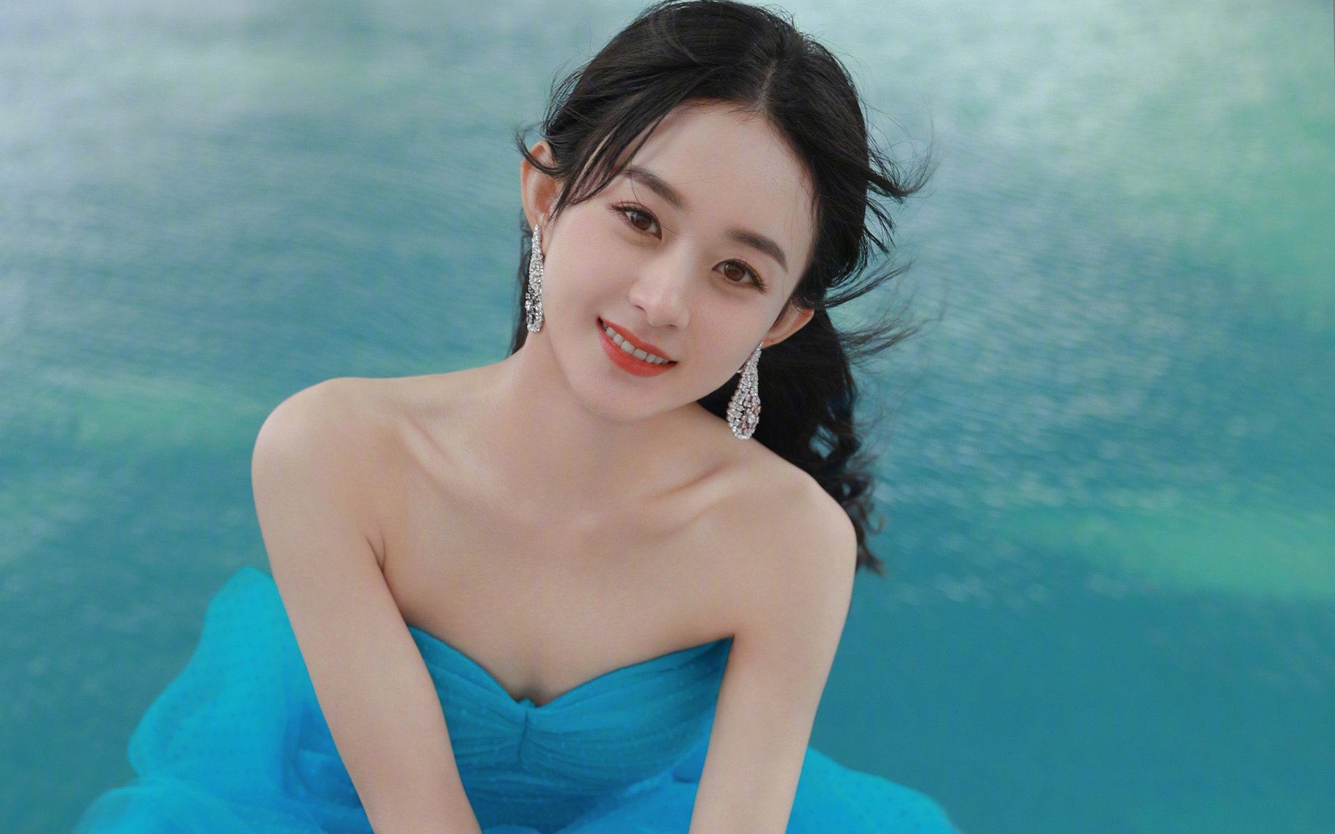 乐鱼电竞在线平台-全国足球场地绿化技术应用创新，打造“绿色运动场”，足球场绿色草坪背景图