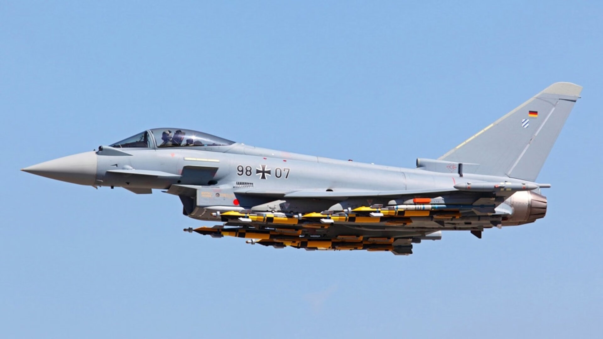 活塞大胜雷霆康宁汉姆统治比赛,康宁汉姆比赛视频