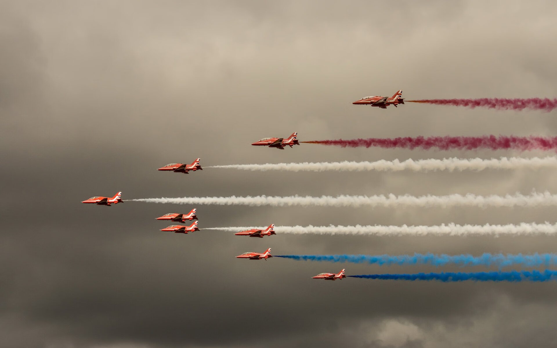 乐鱼电竞在线平台-皇马全力奋战，成功晋级欧冠四强，皇马将迎欧冠生死战