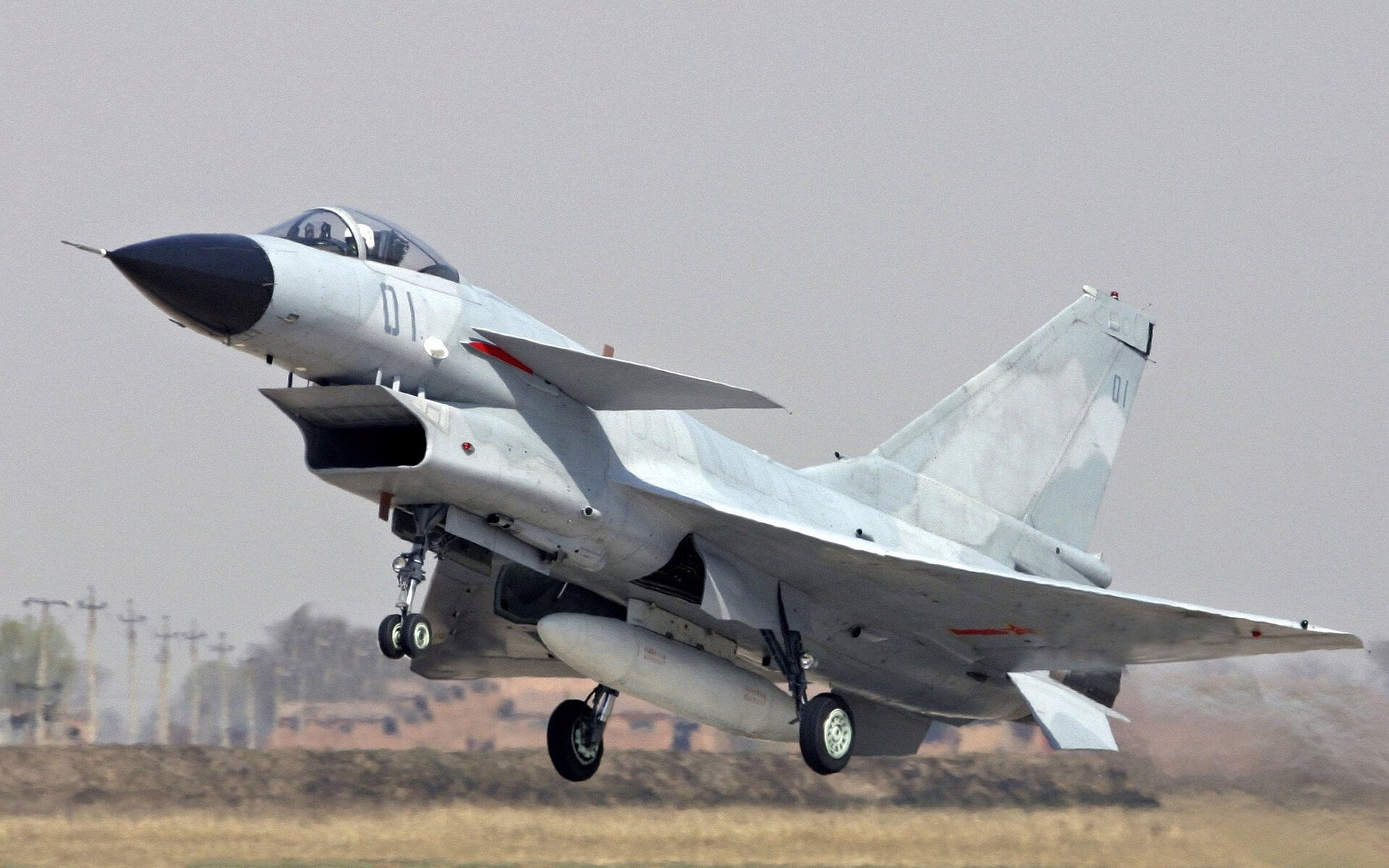 墨西哥马术协会与科技公司合作,开发虚拟现实训练平台,提升骑手技能。