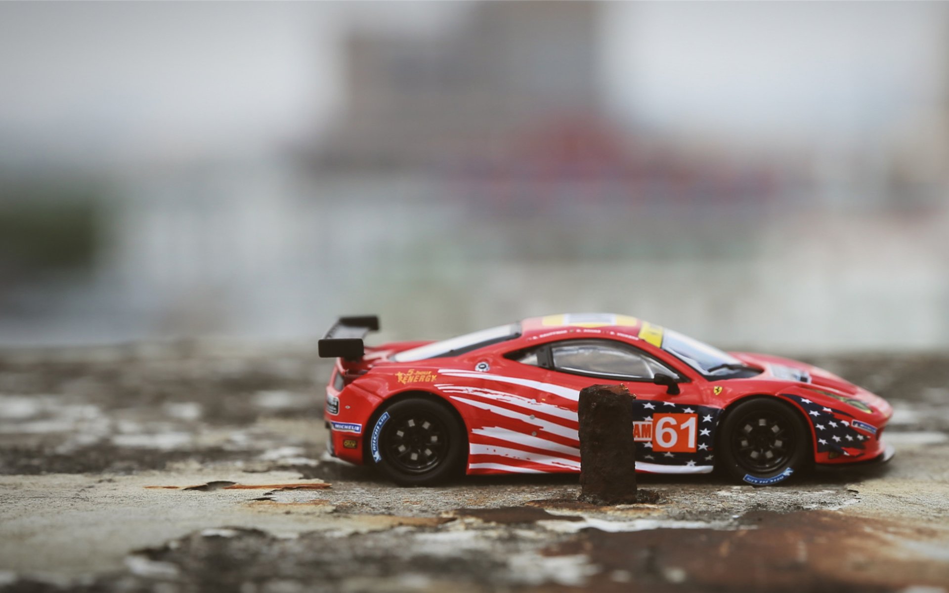 足球运动生态链构建,涵盖培训、比赛、转播全产业链,足球生涯模式